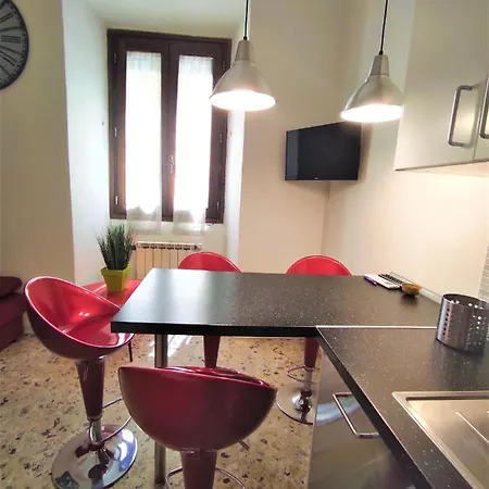Romantic Liberta Apartment-3